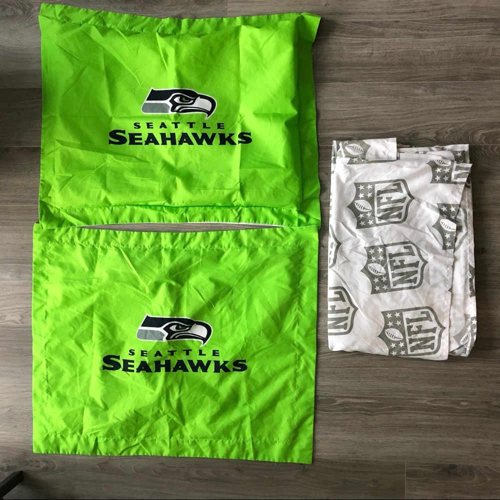 Seahawks Pillow Cases and Bed Sheet
